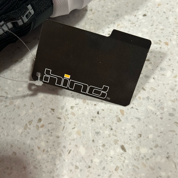 HI100 Men’s HIND tennis shoes breathable uppers thick cushion soles for comfort - Picture 5 of 5